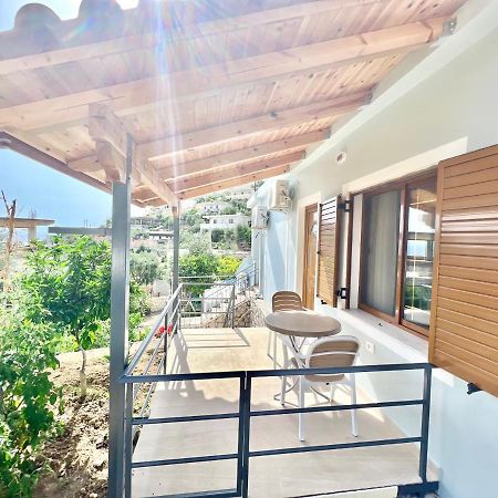 Coral Guesthouse Sarandë Eksteriør bilde