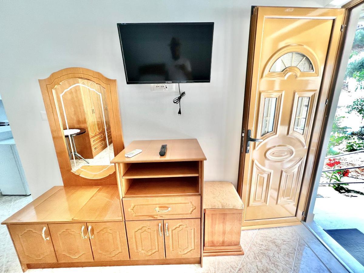 Coral Guesthouse Sarandë Eksteriør bilde