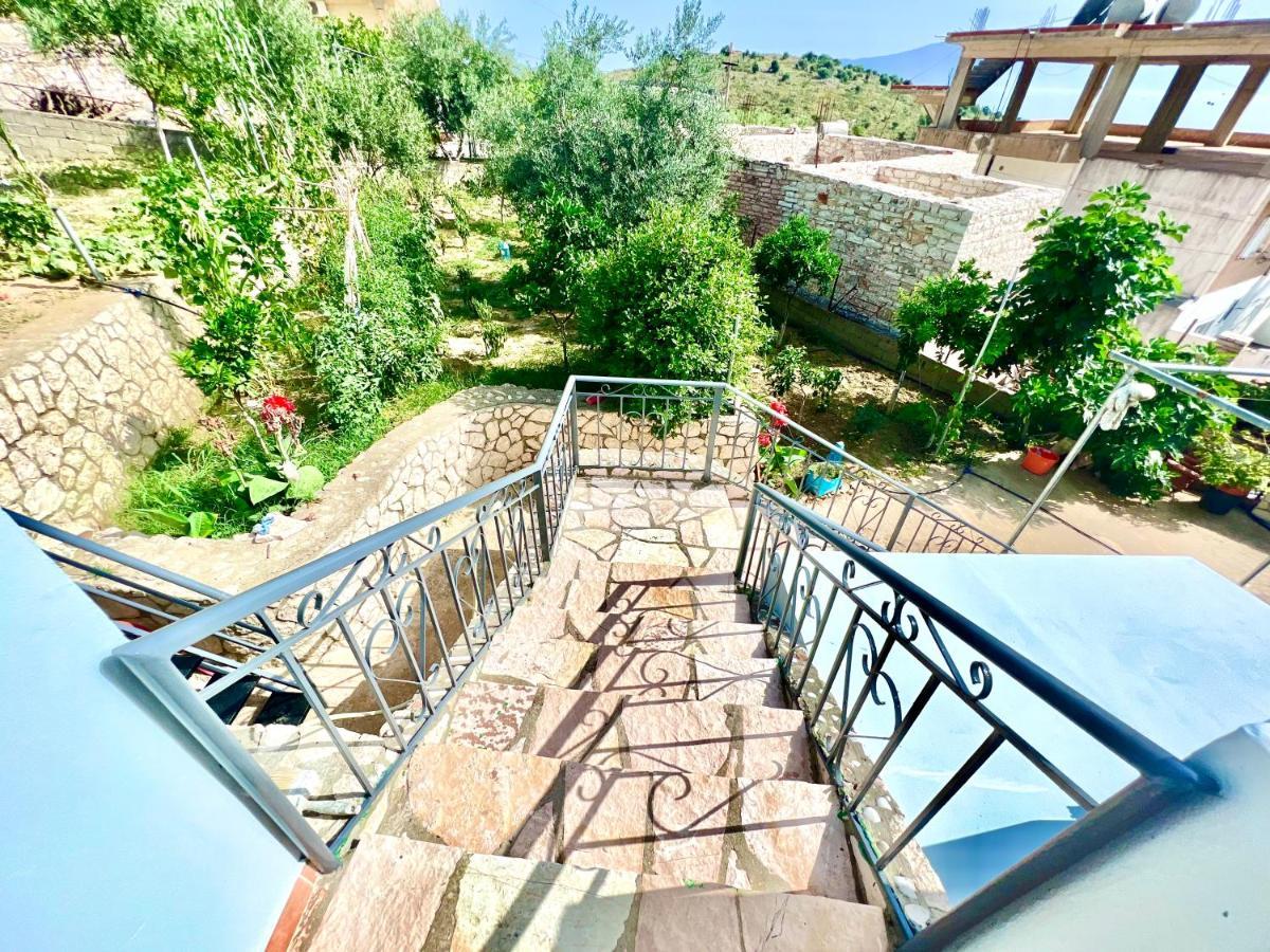 Coral Guesthouse Sarandë Eksteriør bilde