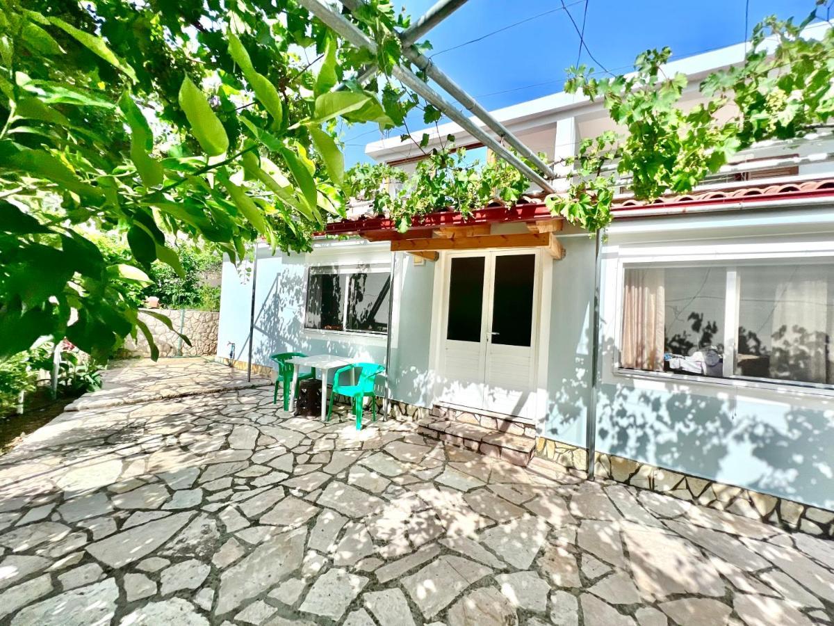 Coral Guesthouse Sarandë Eksteriør bilde