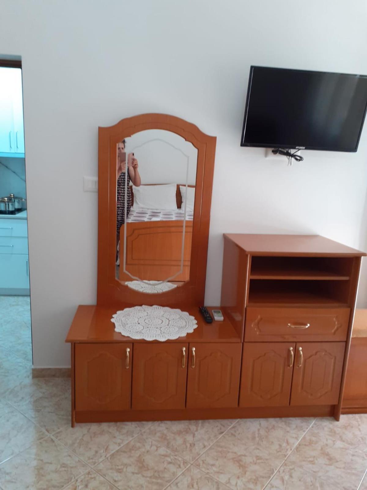 Coral Guesthouse Sarandë Eksteriør bilde