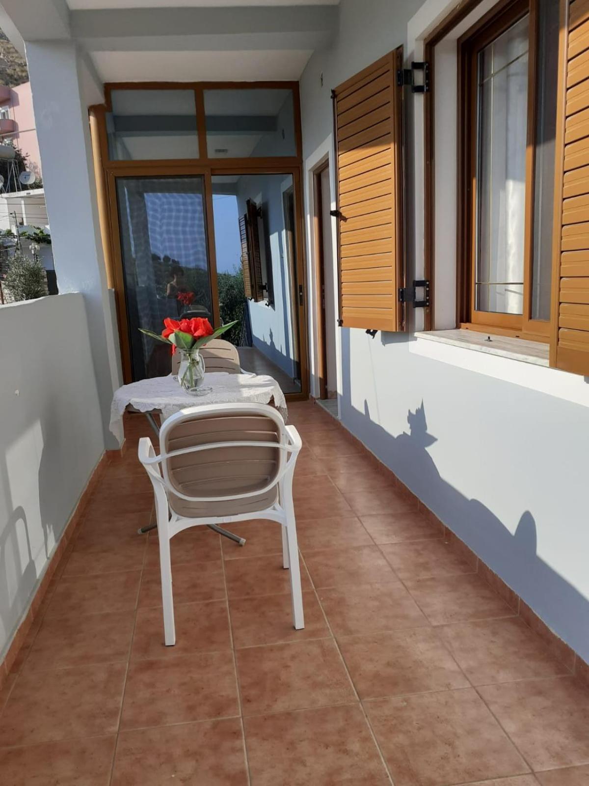Coral Guesthouse Sarandë Eksteriør bilde